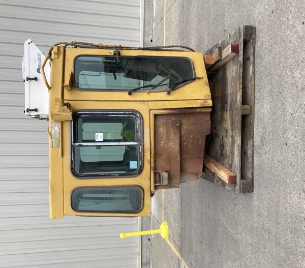 Good Used CAB - EROPS 50-0109