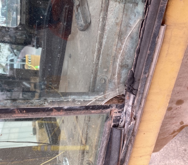 Good Used CAB - EROPS 50-0109 5