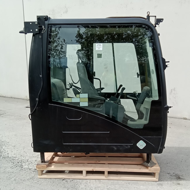 Good Used CAB - EROPS 50-0332
