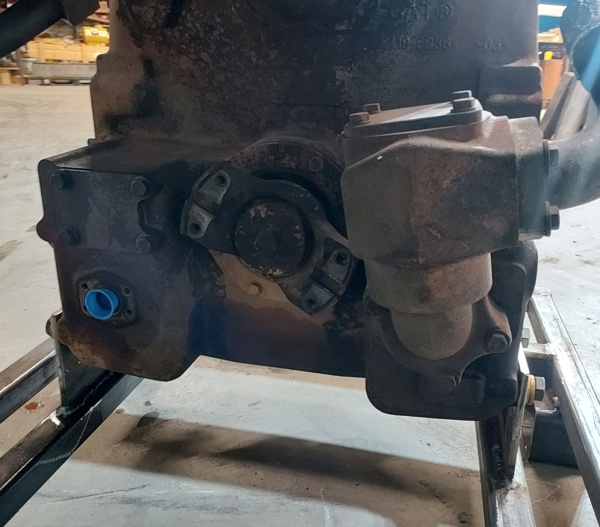 Used TRANSMISSION ARR 5088570 4