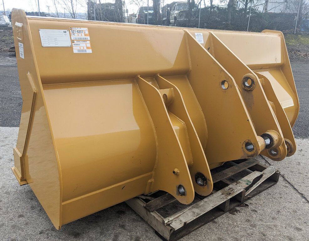 Used BUCKET GRP - GENERAL PURPOSE 5216207 6