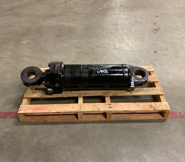 Used CYLINDER GRP 5218390 4