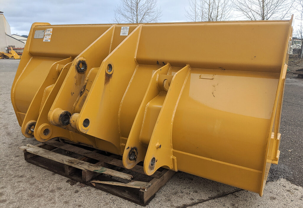 Used BUCKET A - GENERAL PURPOSE 5246587 7