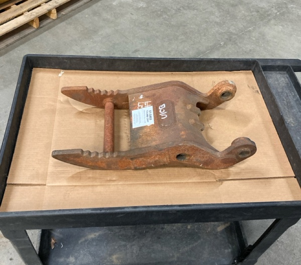 Used THUMB ARR 5558424 3