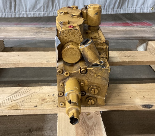 CAT 5728502 part 4