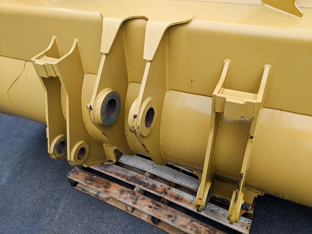 Excellent BUCKET - 108" GP 60-1859 9