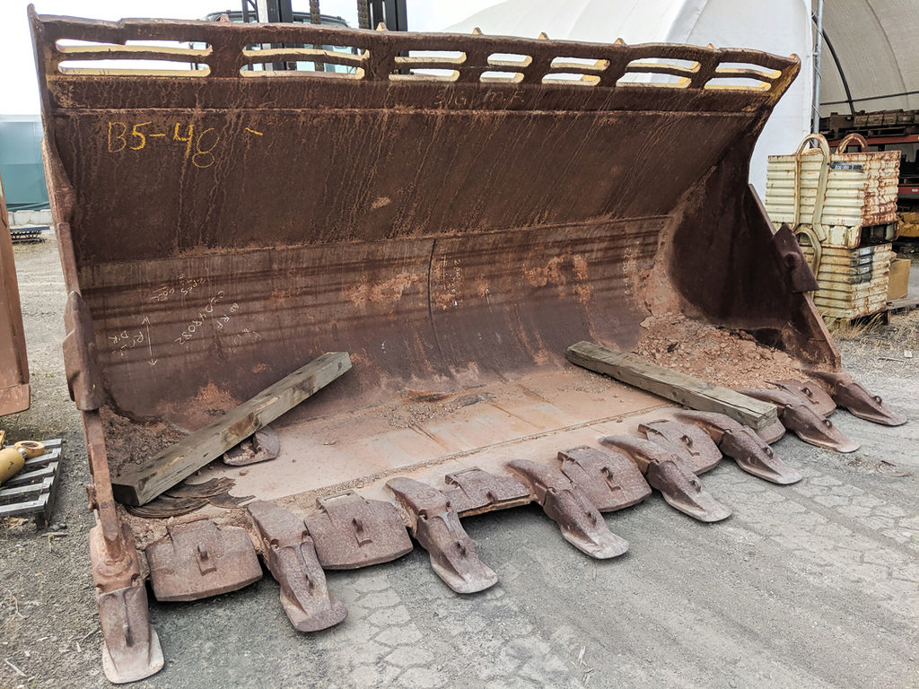 Used BUCKET - 178