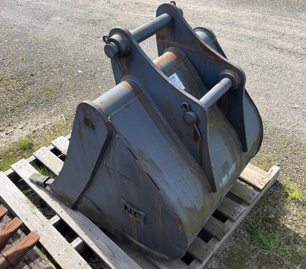 New BUCKET - 30" EXCAVATOR 60-2144