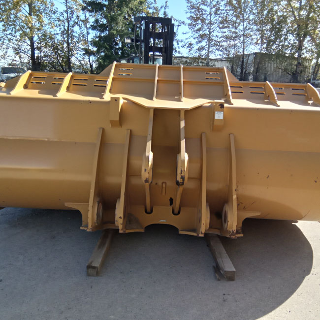 Unused Caterpillar BUCKET - 158" ROCK 60-2195 2