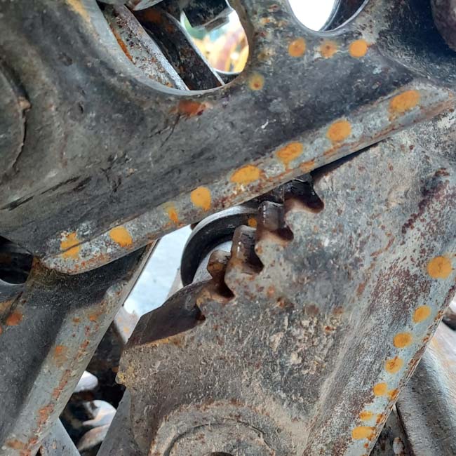 Used TRACK GRP 6075699 3