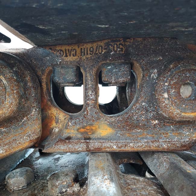 Used TRACK GRP 6075699 11