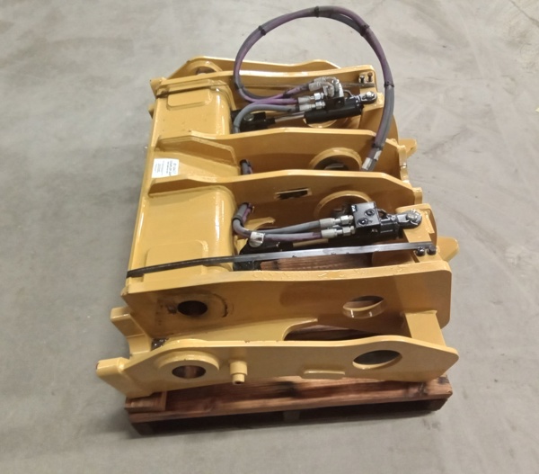 Unused Caterpillar COUPLER GRP - QUICK 61-0467 7