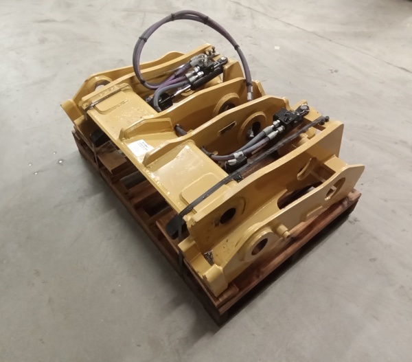 Unused Caterpillar COUPLER GRP - QUICK 61-0467 8