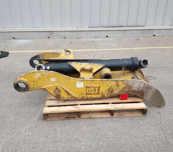Used THUMB GRP - 30" 4-TOOTH 61-0472