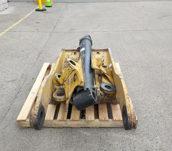 Used THUMB GRP - 30" 4-TOOTH 61-0472 5