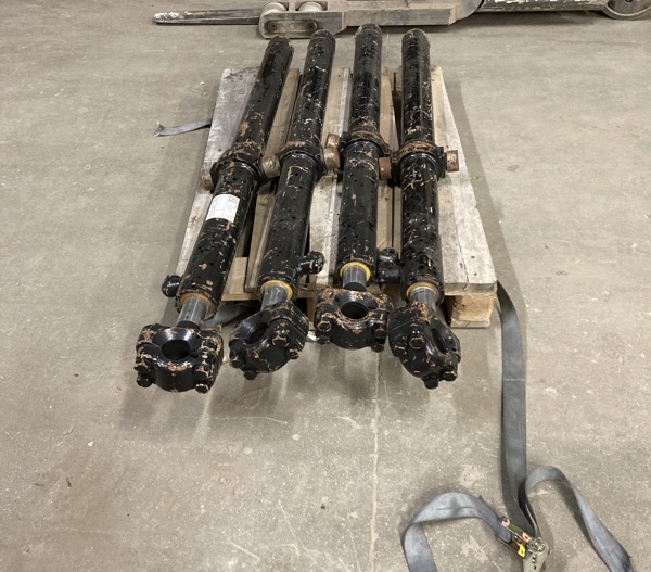 Used CYLINDER GRP 6161792