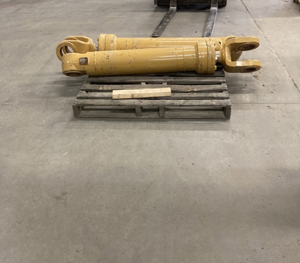 Used CYLINDER GRP 6176162 2
