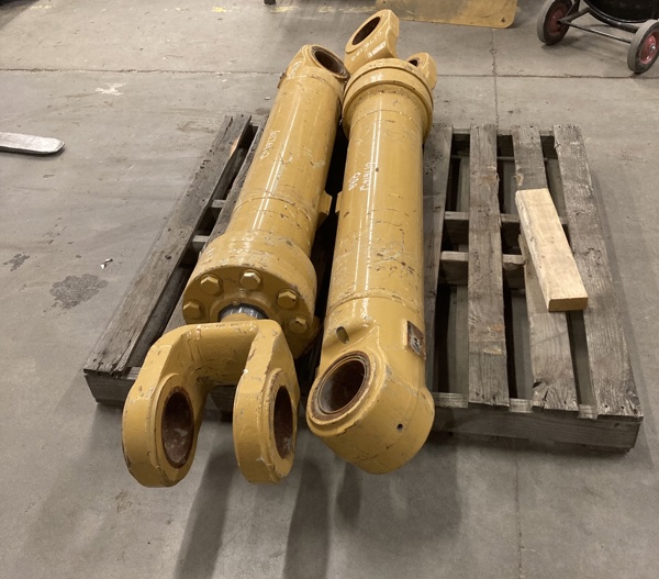 Used CYLINDER GRP 6176162 3