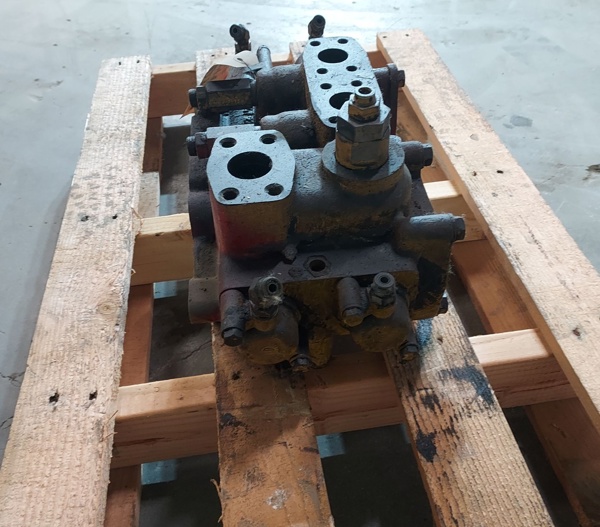 Used VALVE GRP 6E2378 3