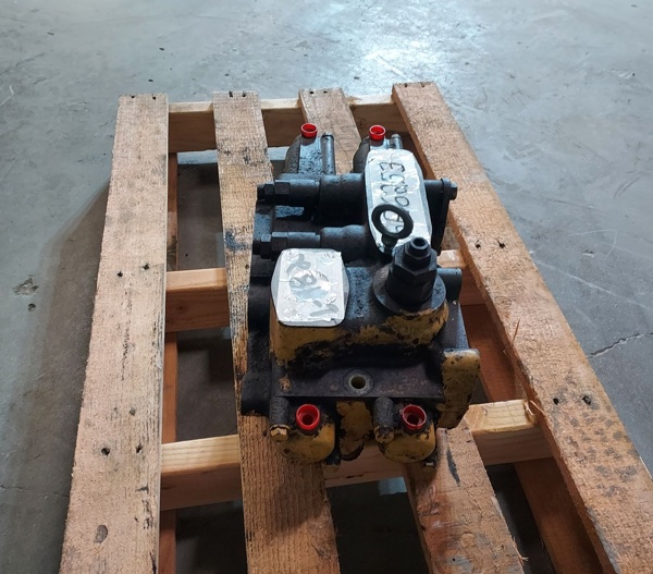 Used VALVE GRP 6E6253 3