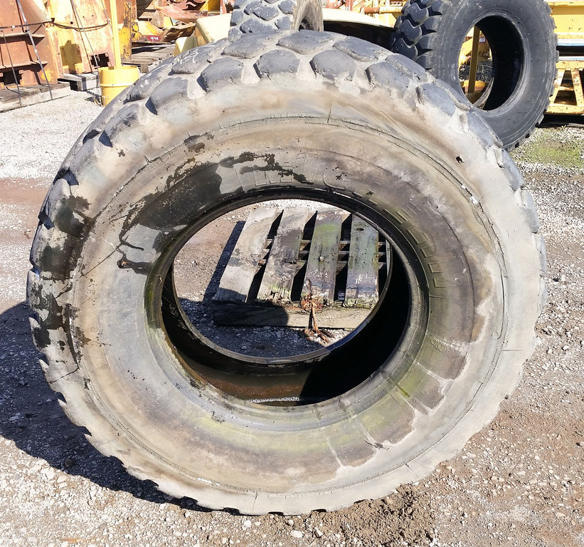Used TIRE 70-0006 4