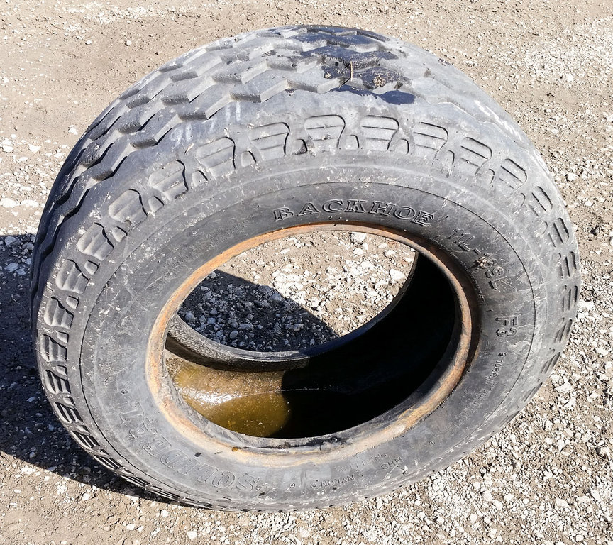Used TIRE 70-0018