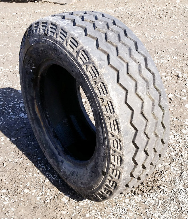 Used TIRE 70-0018 2