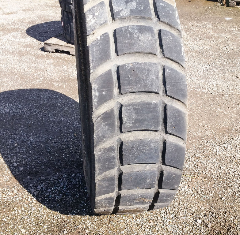 Used TIRE 70-0027 3