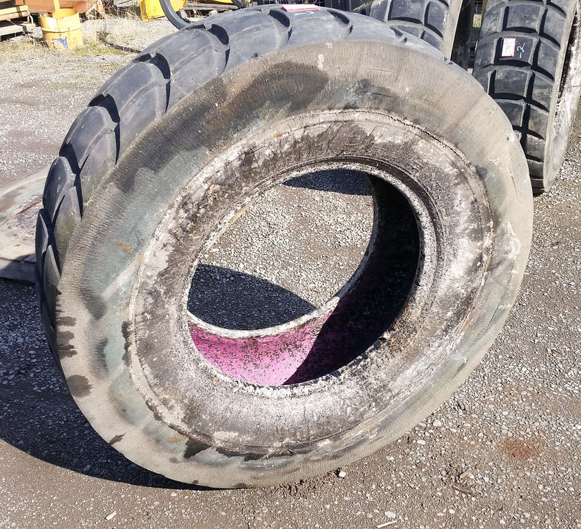 Used TIRE 70-0029 2