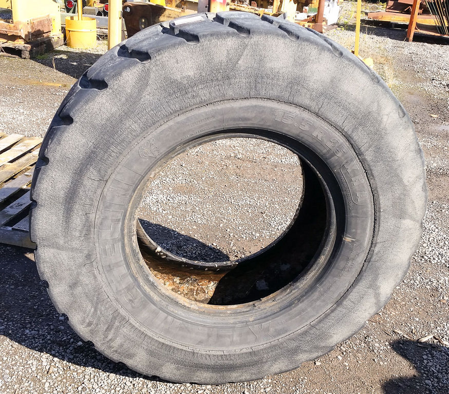 Used TIRE 70-0030