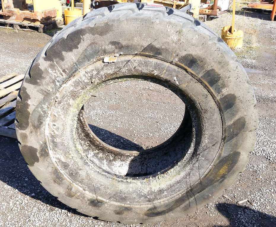 Used TIRE 70-0030 2