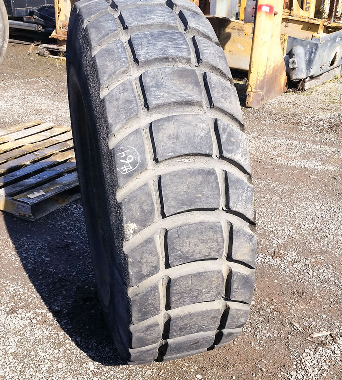 Used TIRE 70-0030 3