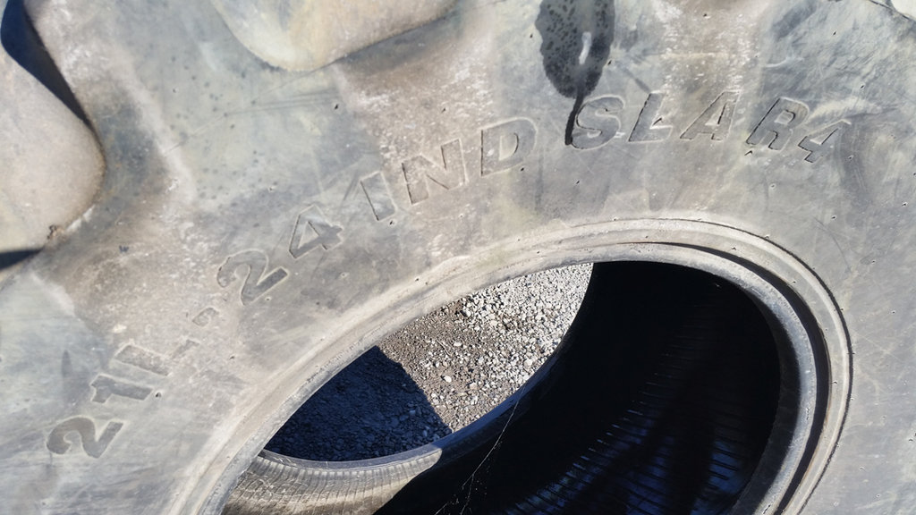 Used TIRE 70-0043 4