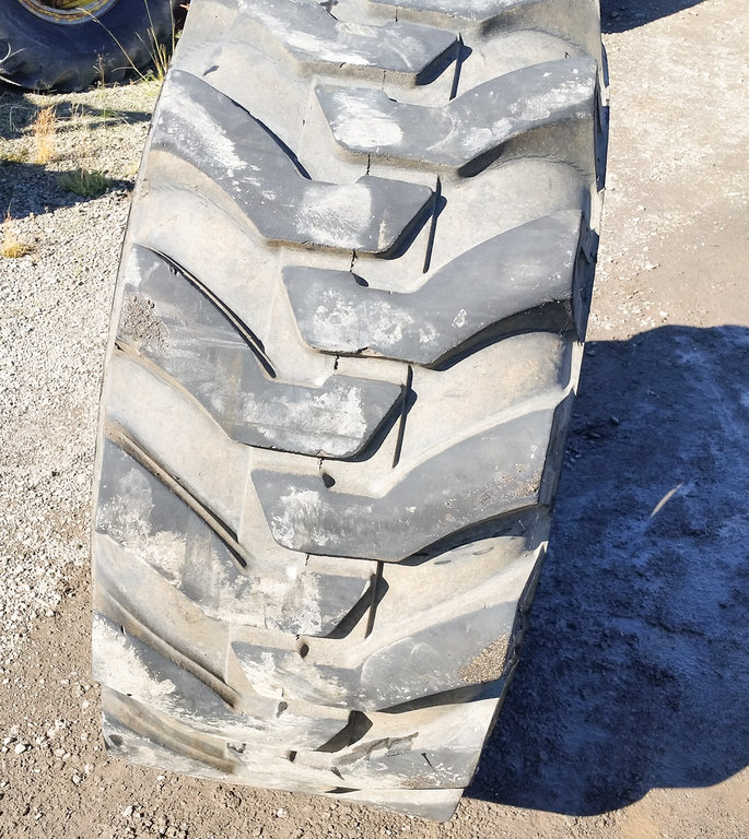 Used TIRE 70-0044 4