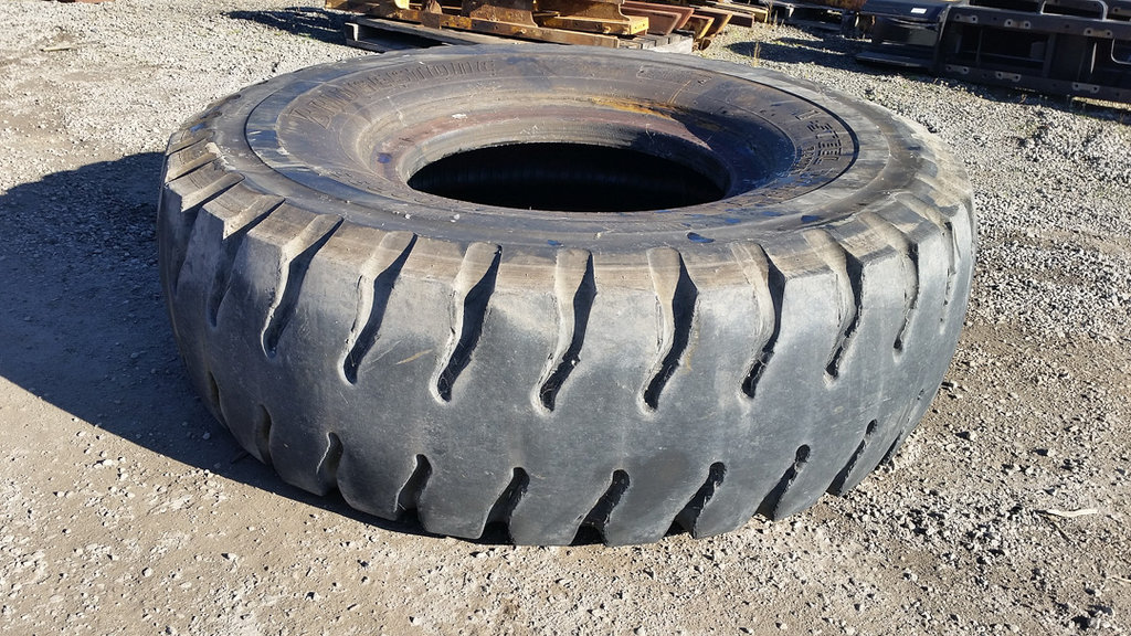 Used TIRE 70-0117 | Portland Tractor Inc. (PTI)