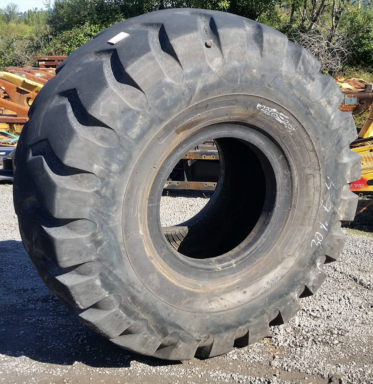 Used TIRE 70-0128 | Portland Tractor Inc. (PTI)