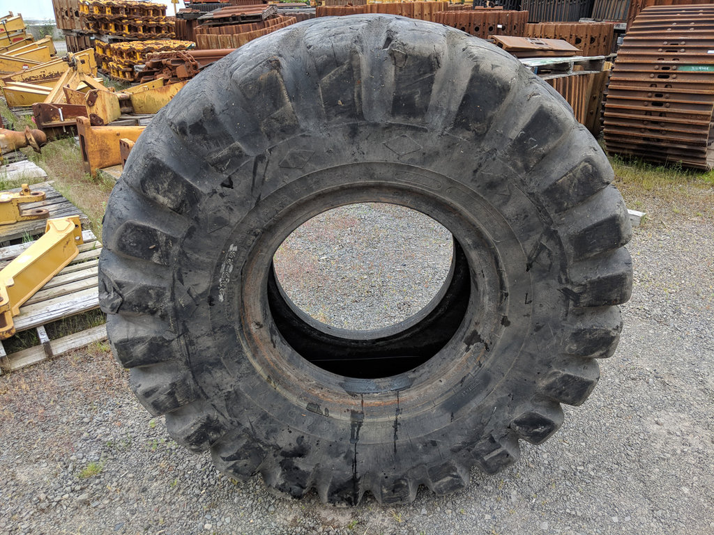 Used TIRE 70-0159 4