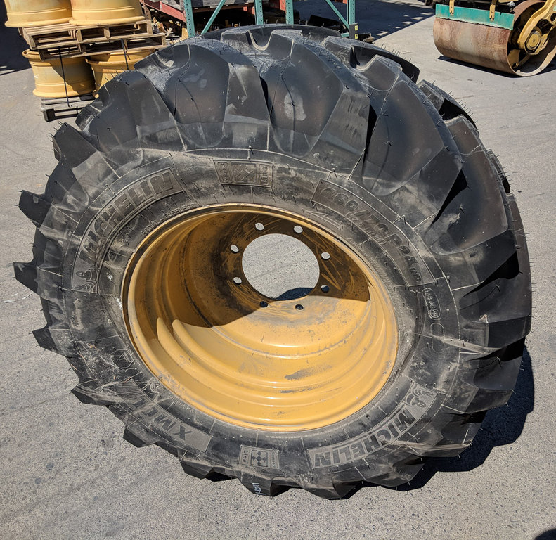 Used TIRE 70-0173 2