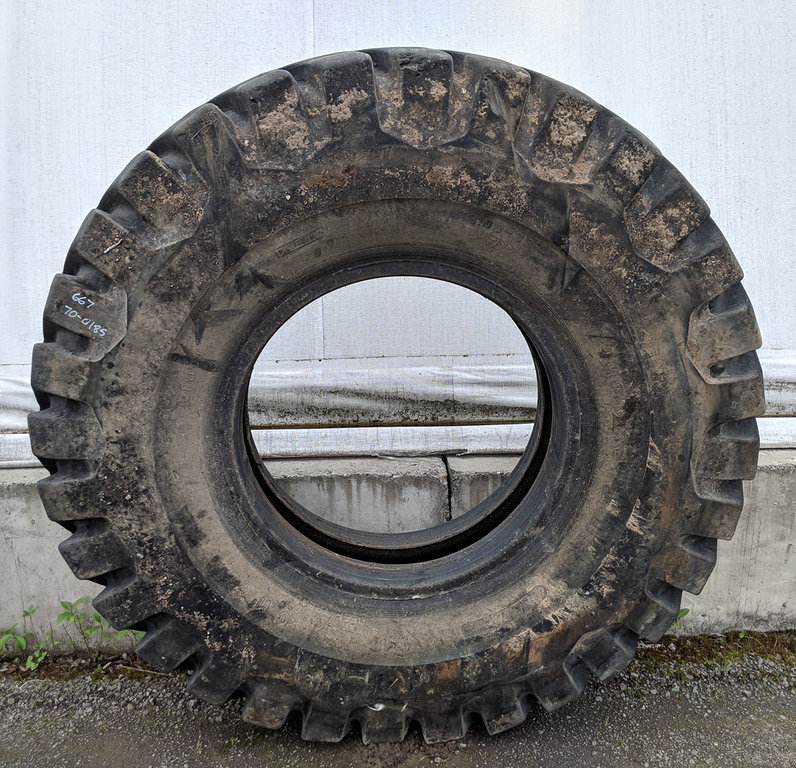 Used TIRE 70-0185