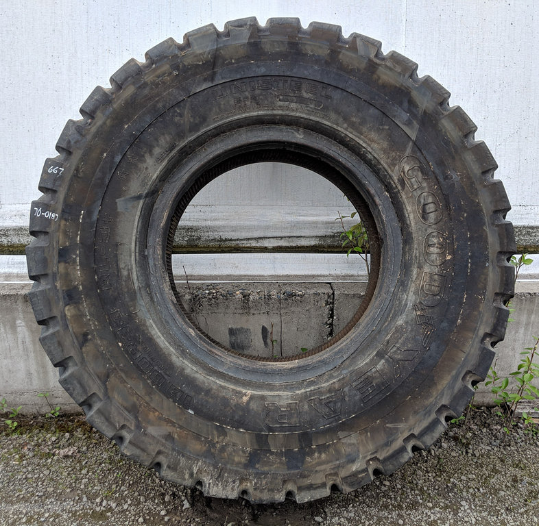 Used TIRE 70-0187 | Portland Tractor Inc. (PTI)