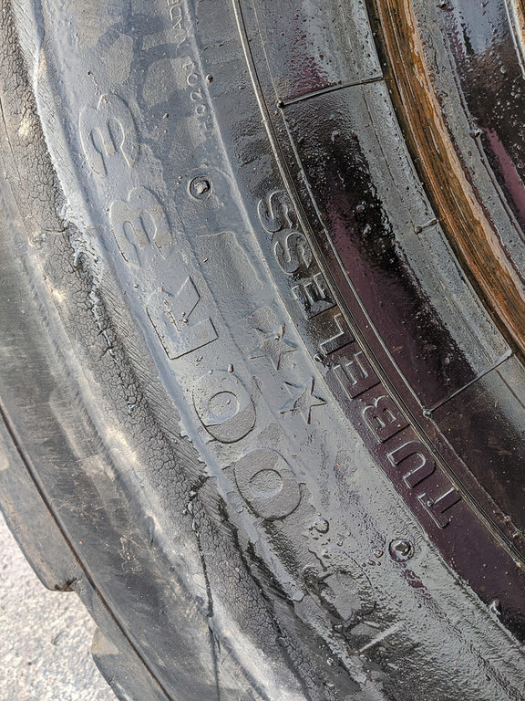 Used TIRE 70-0195 3