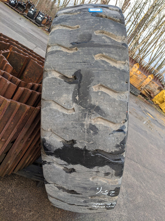Used TIRE 70-0195 5
