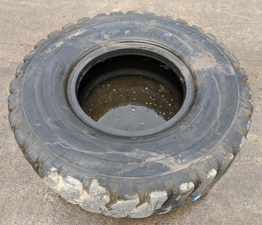 Used TIRE 70-0198 2