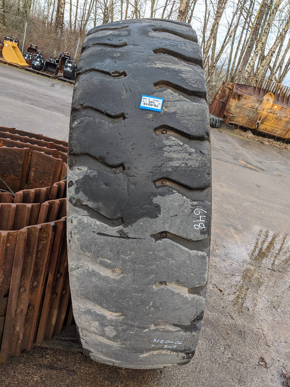 Used TIRE 70-0215 4