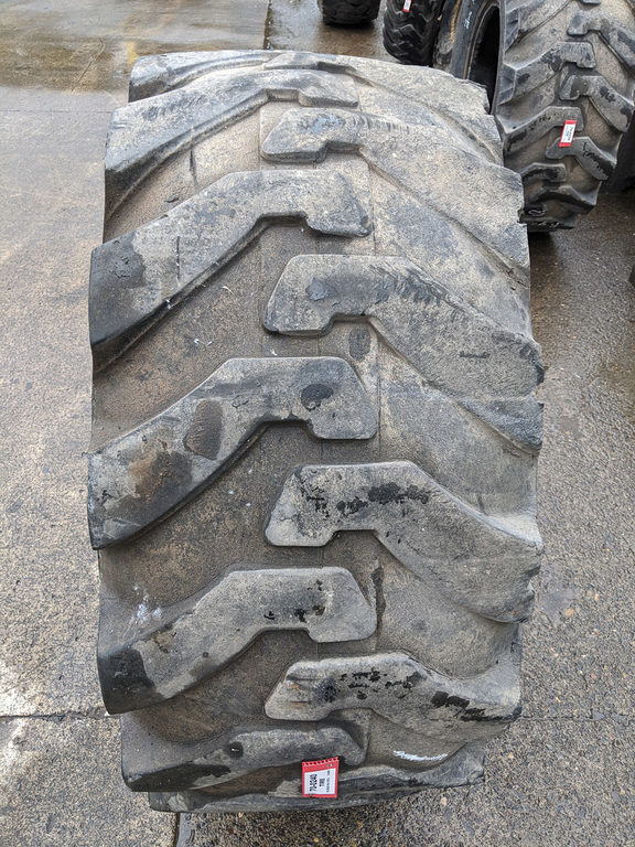 Used TIRE 70-0240 2