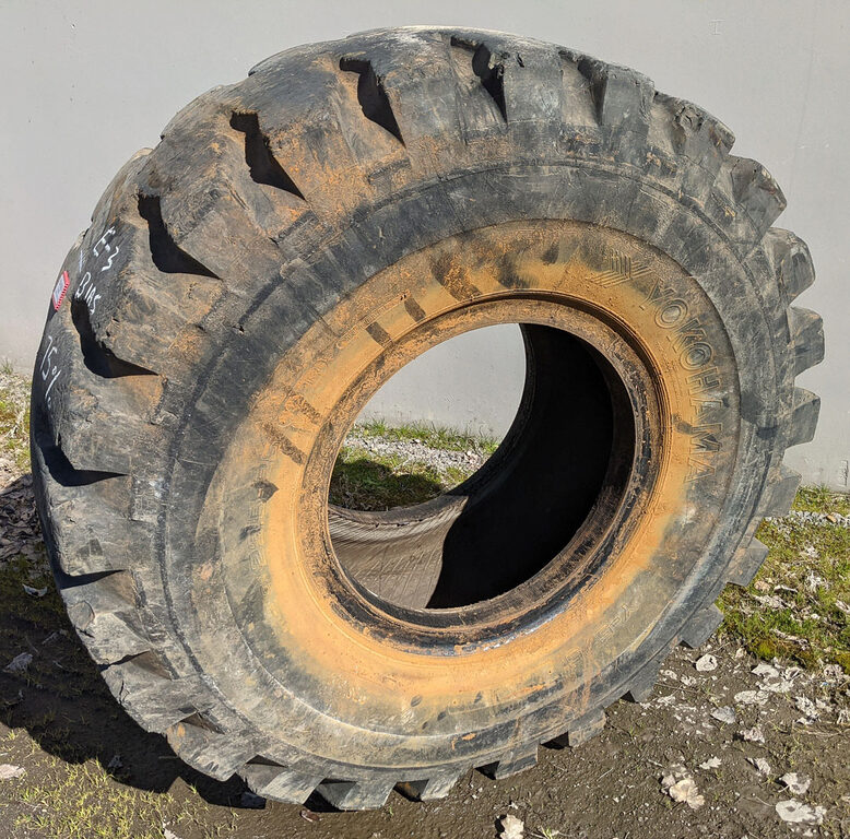 Used TIRE 70-0283