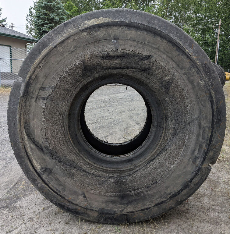 Used TIRE 70-0291
