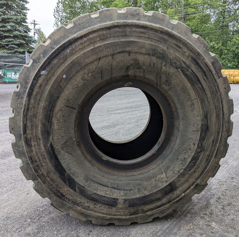 Used TIRE 70-0295