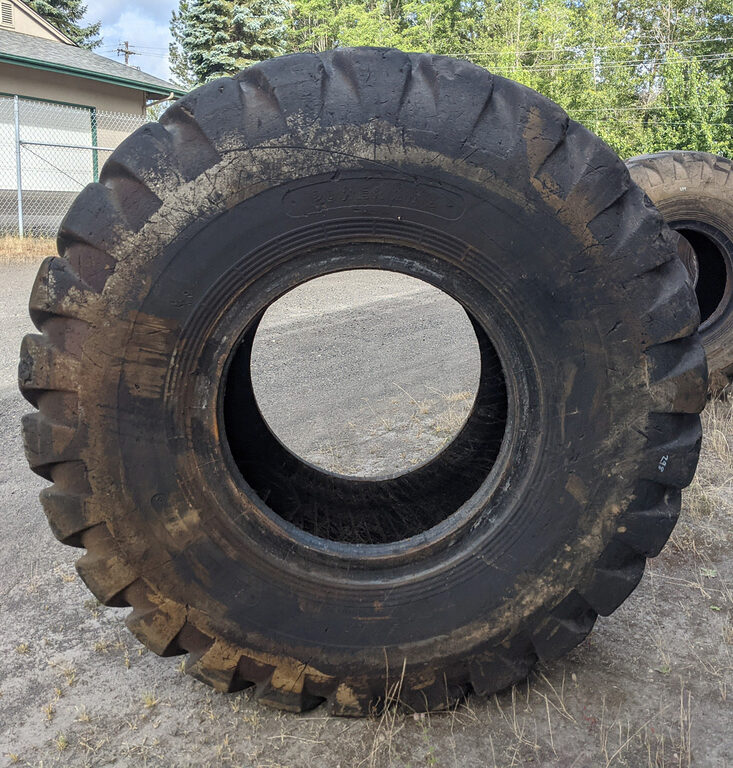 Used TIRE 70-0298 | Portland Tractor Inc. (PTI)