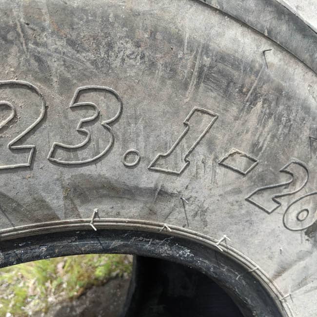 Used TIRE 70-0318 3
